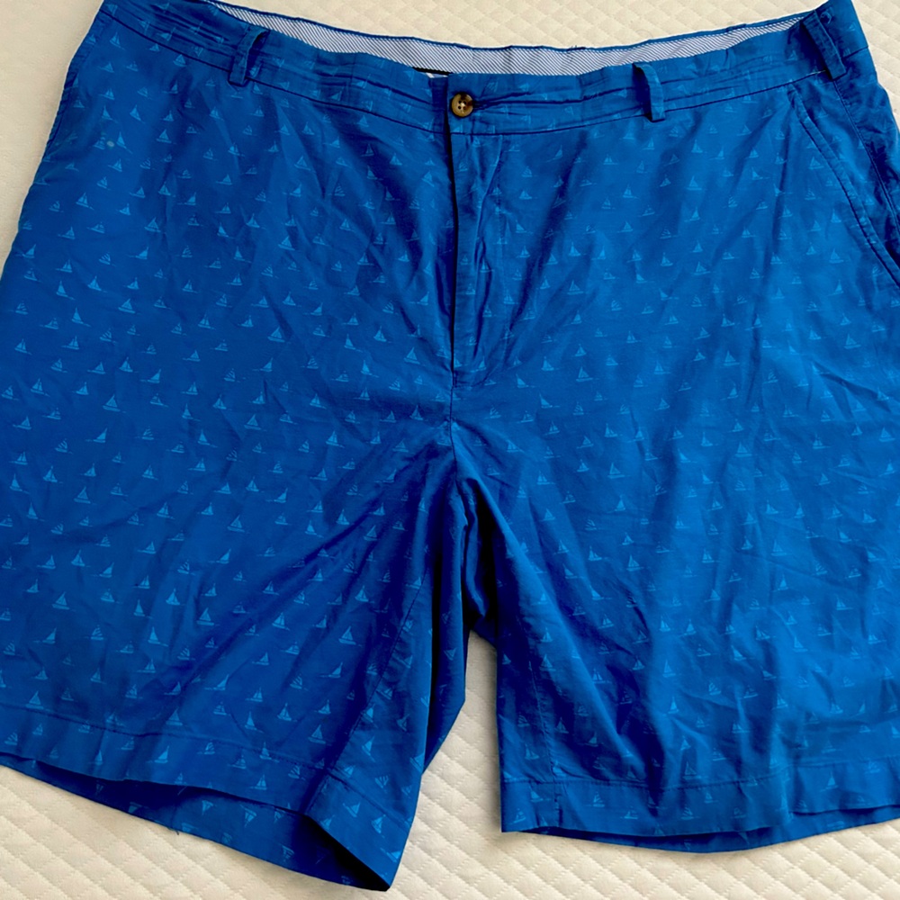 Peter Millar Golf Shorts. Mostly new conditions. Size 40” Very professional look